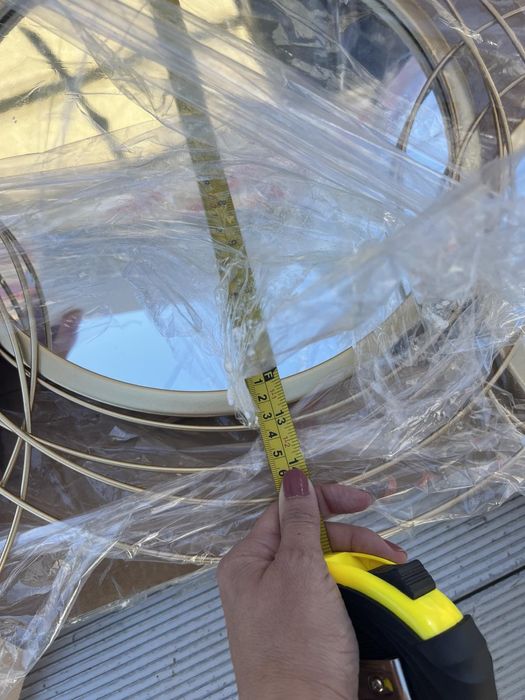 Ново огледало за стена