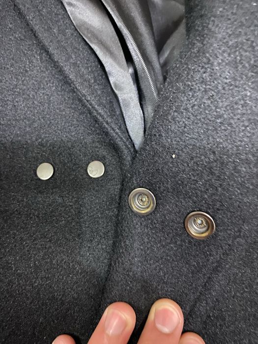 Продам мужское пальто новый.