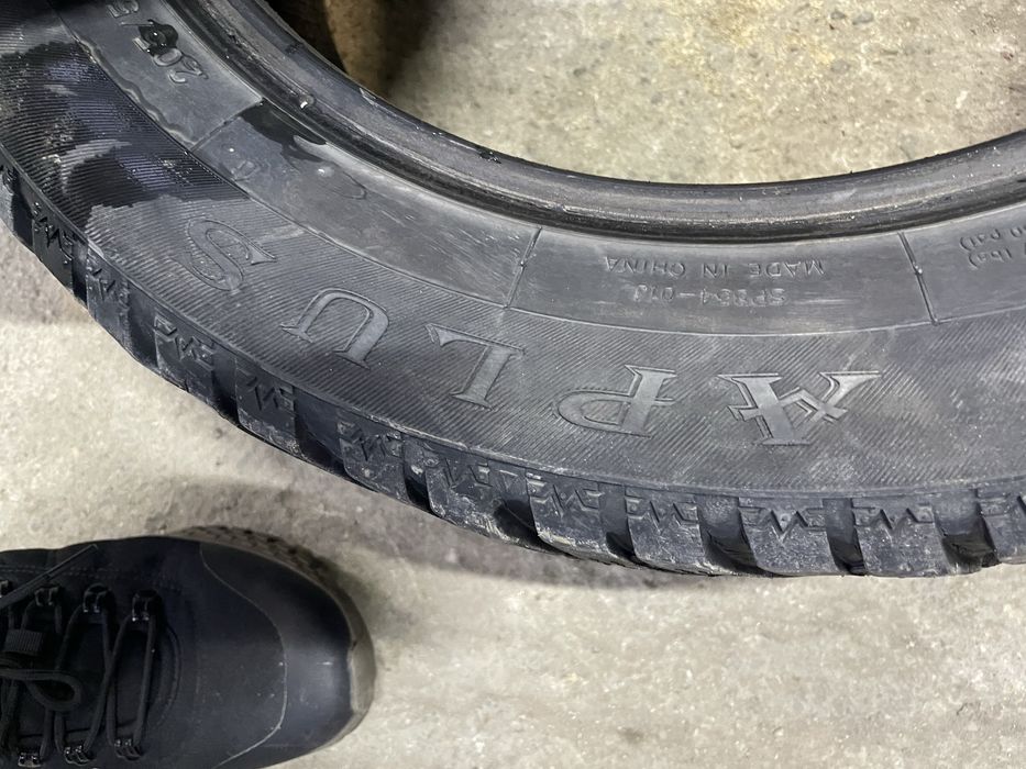 Продам зимние шины б/у