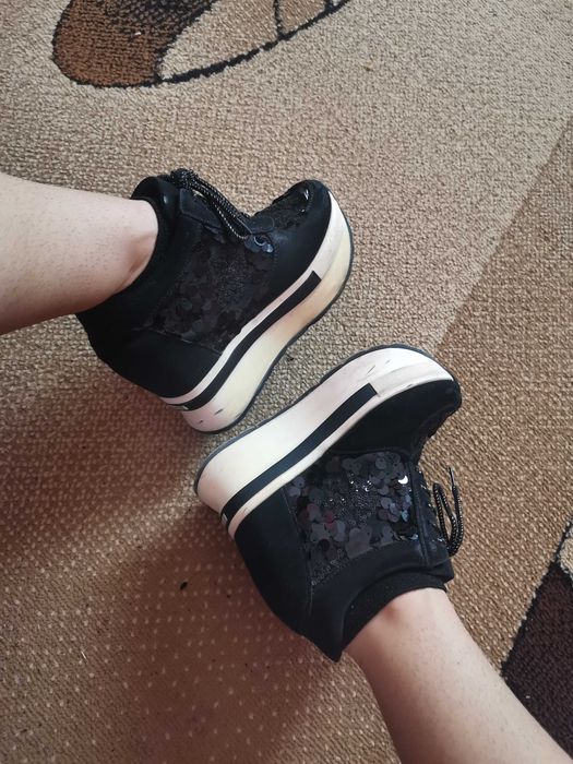 Adidași negri damă cu platformă+cadou gene,rimel