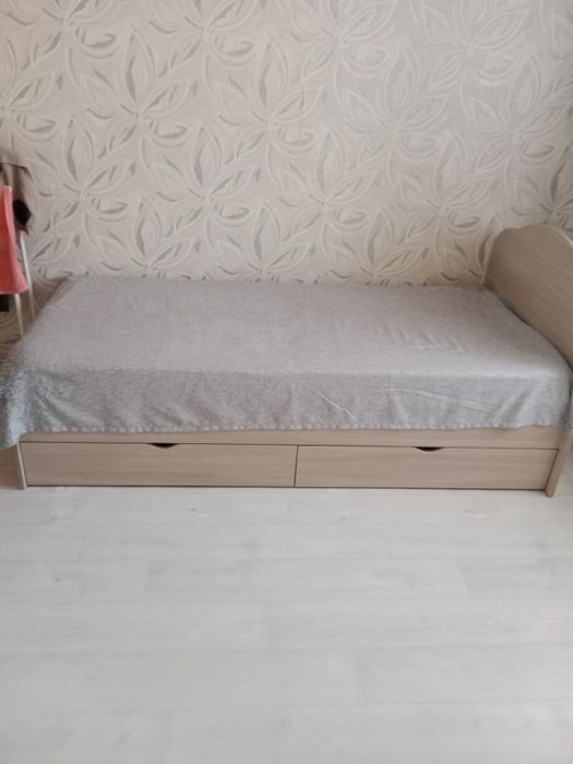 Кровать подростковый