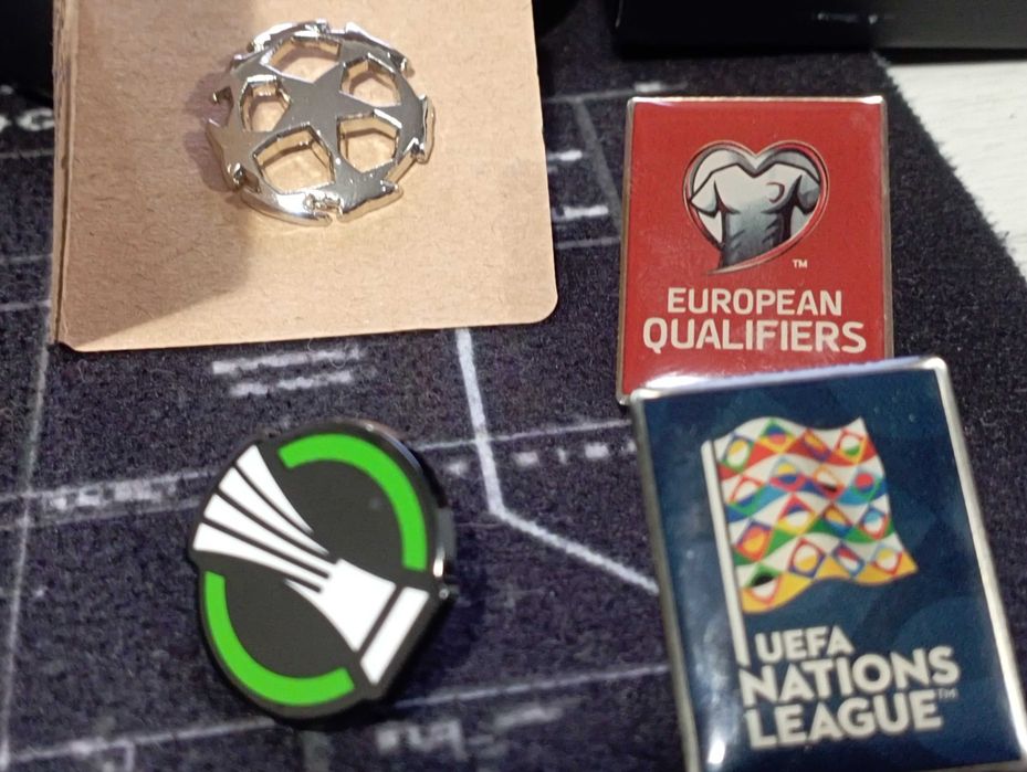 Оригинални значки на Шампионска лига на УЕФА