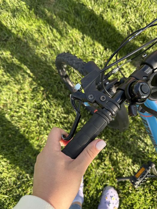 Bicicleta Btwin 20inch cu suspensii albastra