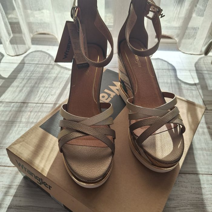 Дамски обувки 38-39номер