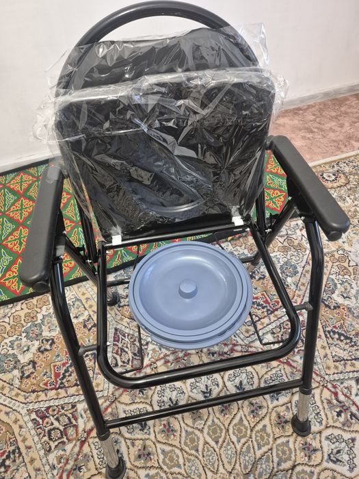 Продам переносной кресло туалет