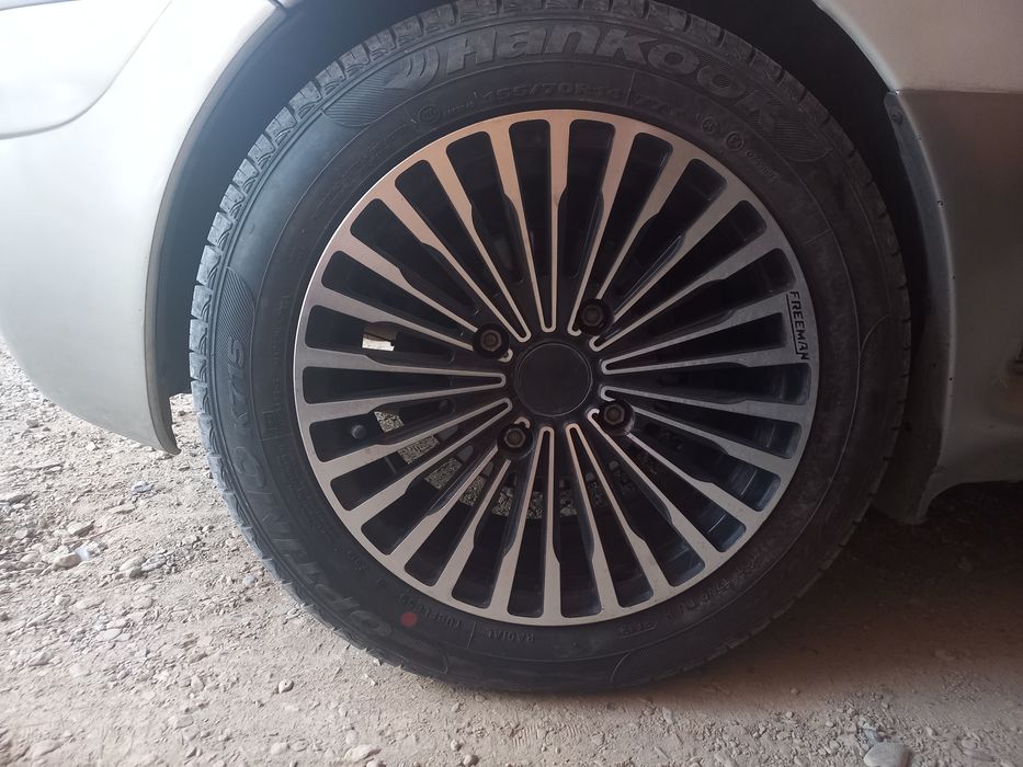 R 14 Sakadiskami sotaman yoki barter qilaman.