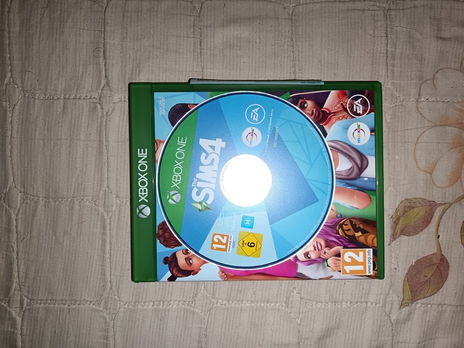 Vând sau schimb jocuri de Xbox One cu jocuri de PS3, cu carcasa și apr