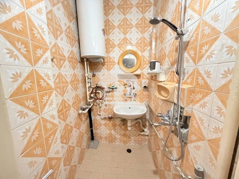 Продава се Двустаен апартамент в Варна, Младост 2 - 59 кв.м за 994 €/кв.м - Снимка #9