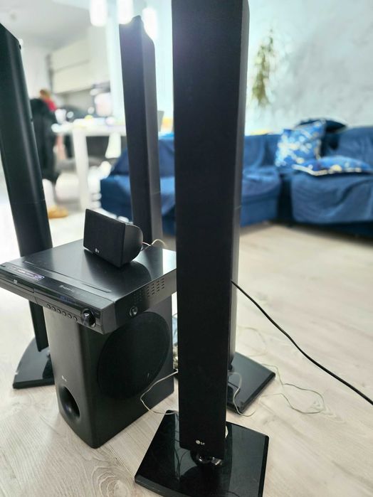 Sistem home cinema LG 5 plus 1 Model HT805th