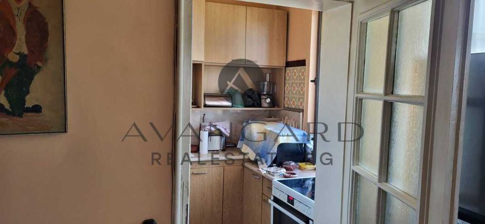 Продава се Тристаен апартамент в Пловдив, Център - 80 кв.м за 1496 €/кв.м - Снимка #5