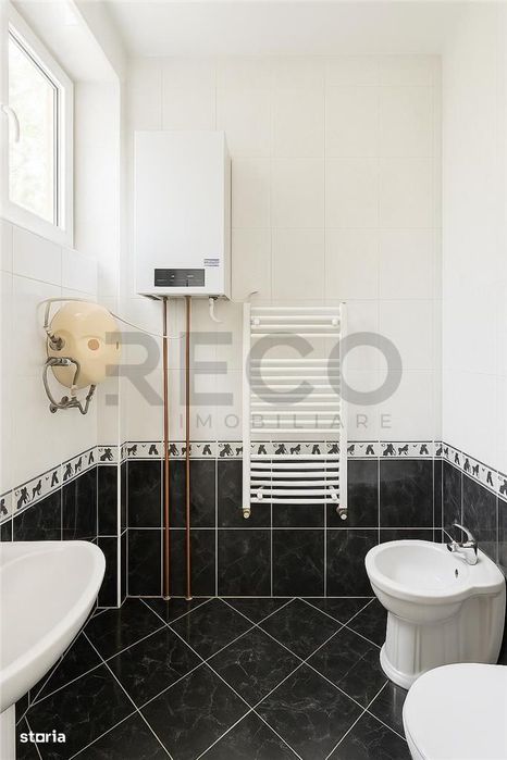 RECO Apartament ultracentral, loc de parcare privat inclus plus boxa