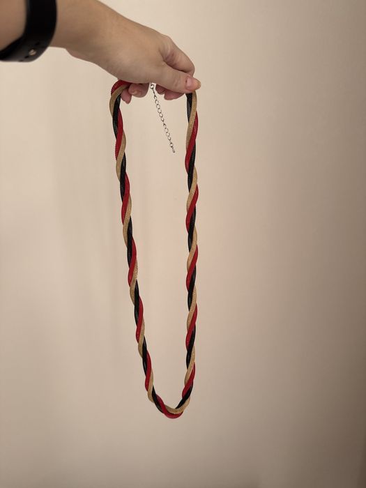 Колье красно-черно-золотое