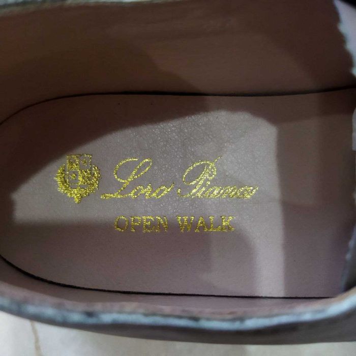 Новые женские туфли.