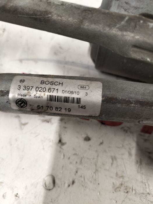 Моторче - механизъм предни чистачки Fiat Croma / Фиат Крома 2010г.