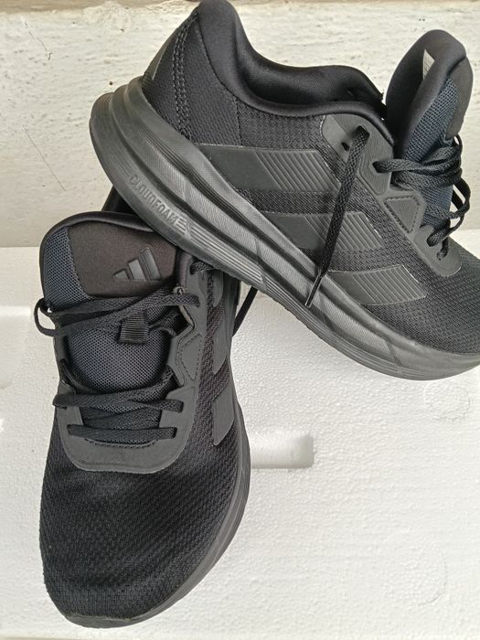 De vânzare adidas