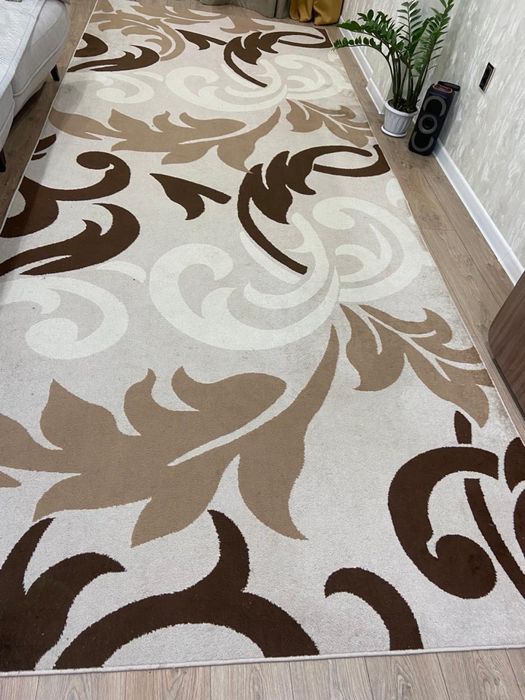 Продам качественный ковер 5*2м