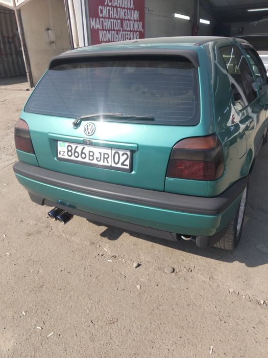 Фольксваген гольф 2,8об 93г