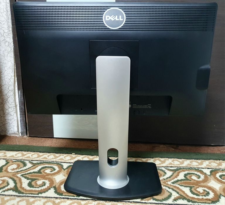Монитор Dell P2212H