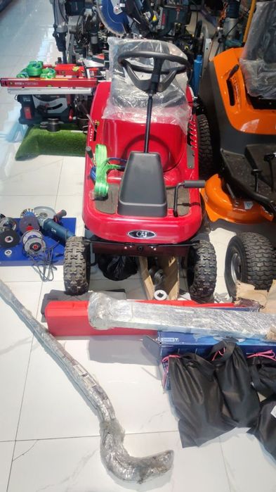 Tрактор газонокосилка хитой