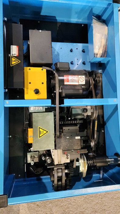 Mașină de legat cu bandă PP semi-automată – TP-202CE (2019)