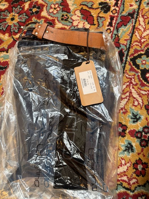 Продам джинсы новая