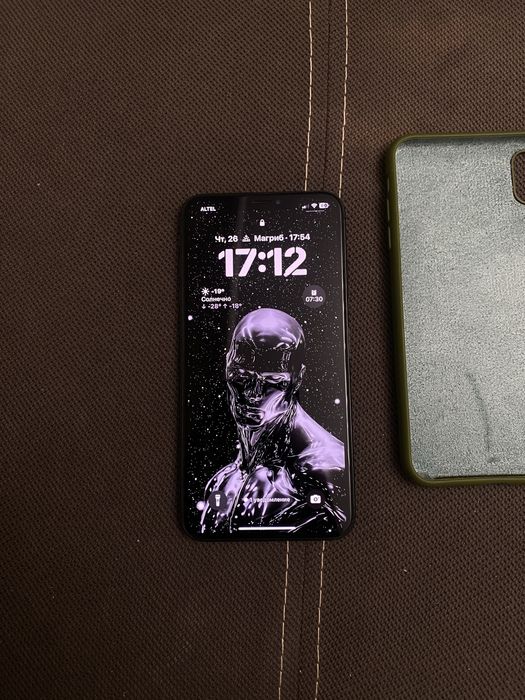 Продам iPhone XS Max