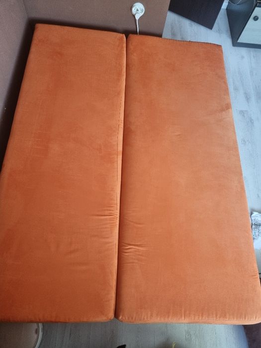 Диван / канапе оранжево