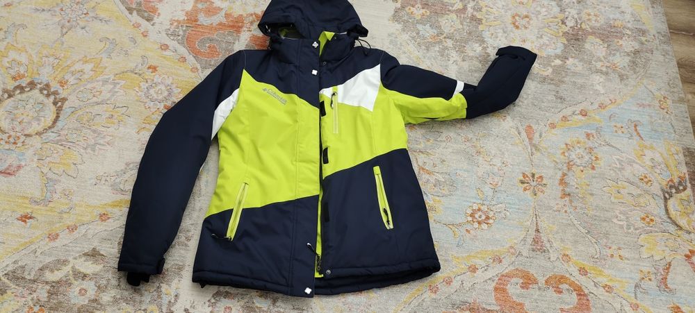 Продам женский лыжный костюм размер 2хl