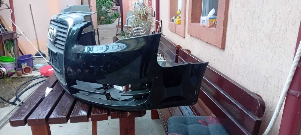 Vand bara din fata pentru audi a4 b7 s line