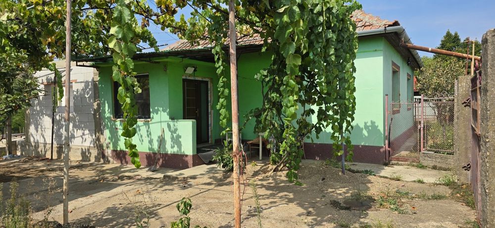 casă 2 camere +teren Zimandul nou