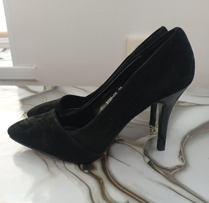 Туфли бархатные женские