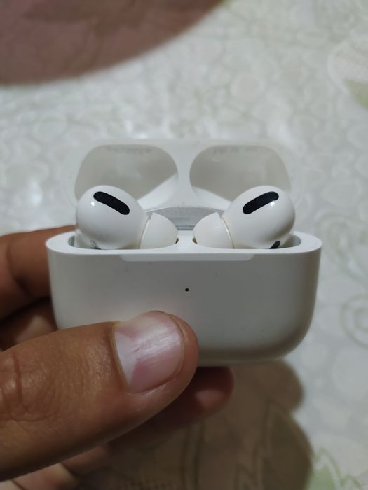 Airpods pro # 2.2 Green Lion
