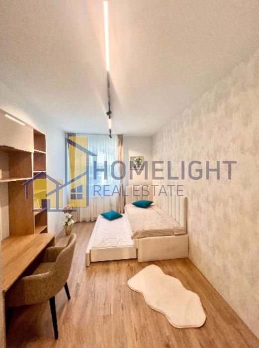 Продава се Четиристаен апартамент в София, Кръстова вада - 127 кв.м за 3056 €/кв.м - Снимка #10