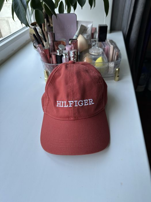 Футоболки , Кепка, Рубашка Tommy Hilfiger оригинал