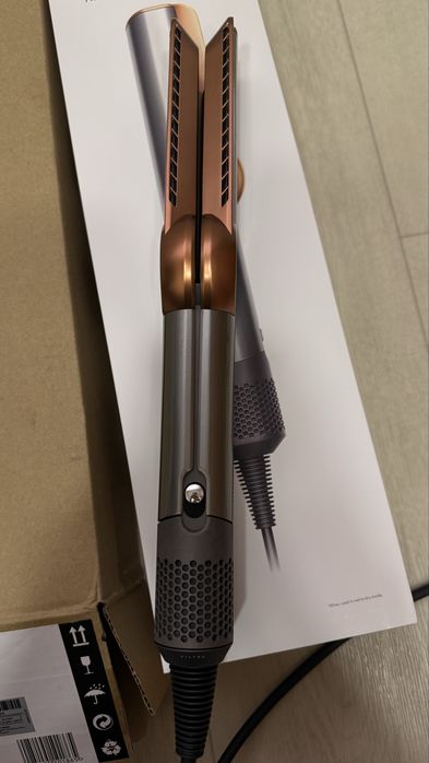 Продам Dyson оригинал