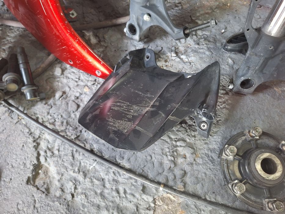 Yamaha R1 Rn12 2006г на части!