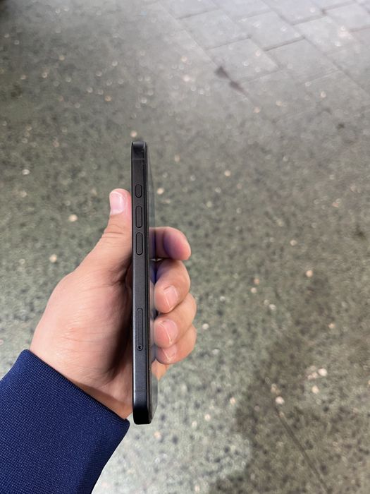 Айфон 16 в отличном состоянии