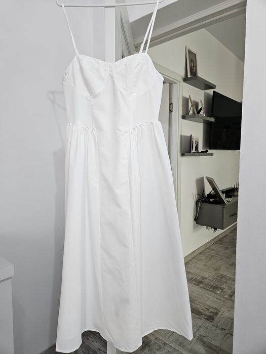 Rochie midi alba de vara