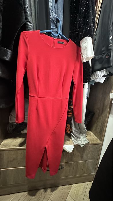 Платья вечерние, размеры хс и с