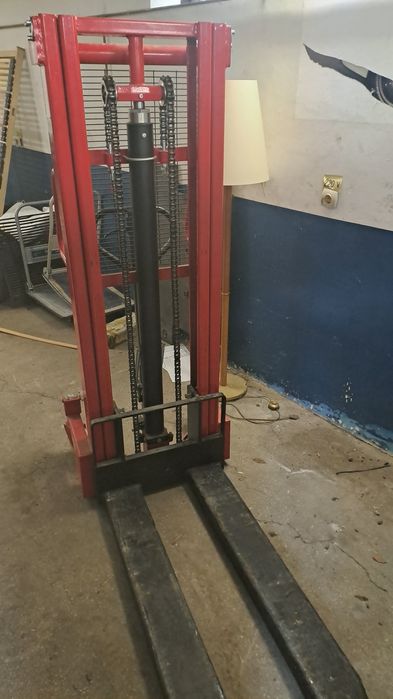 Mamout Stivuitor manual 1000kg