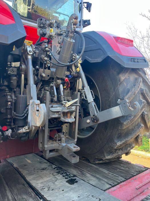 Massey Ferguson 8S