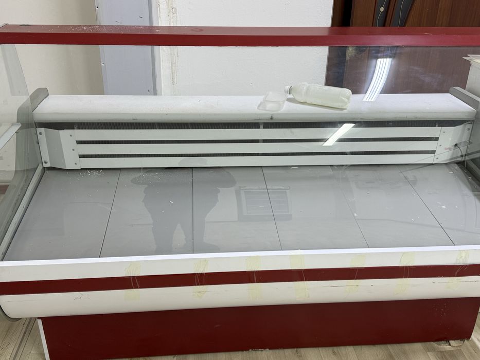 Холодильник витринный