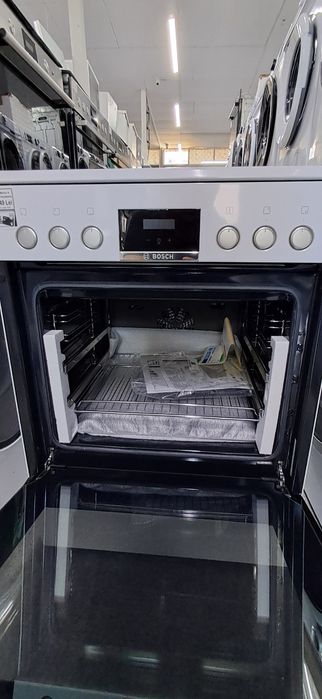 Nou Aragaz Electric  Bosch cu plita Vitroceramica seria 4 66l Import Germania Garanție MM19