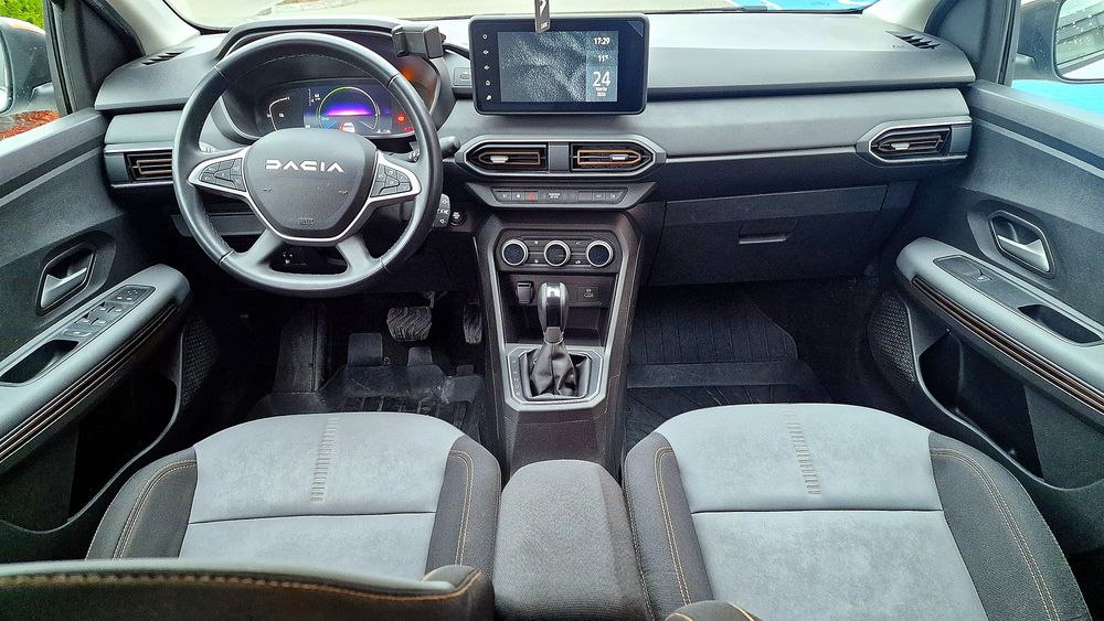 Dacia Jogger EXTREME HYBRID 1.6 ~ 140cp Cutie automata 2023  ~~km 38000