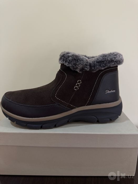 Сапоги Skechers Состояние:новое Размер:40 Качественные и удобные.