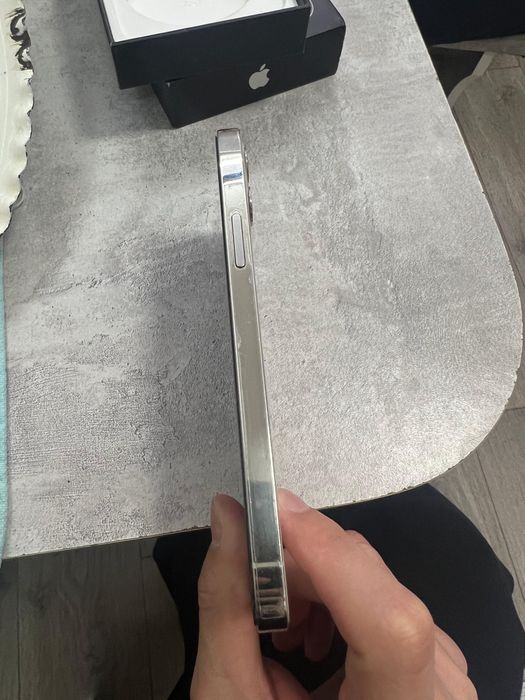 Iphone 12 pro 256gb состояние хорошее