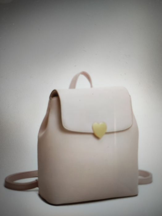 нежно розовый рюкзак