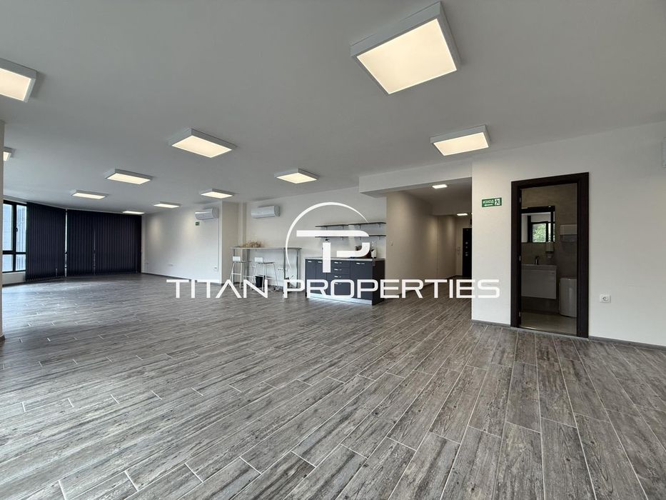 Дава се под наем Офис в Пловдив, Център - 180 кв.м за 997.05 € - Снимка #2