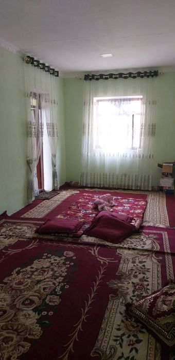 Xovli sotiladi 4.2 sutik 4 xona bor