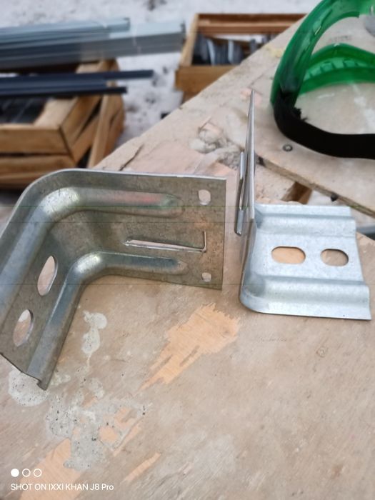 Кранштейн оцинкованны крепежный фасад